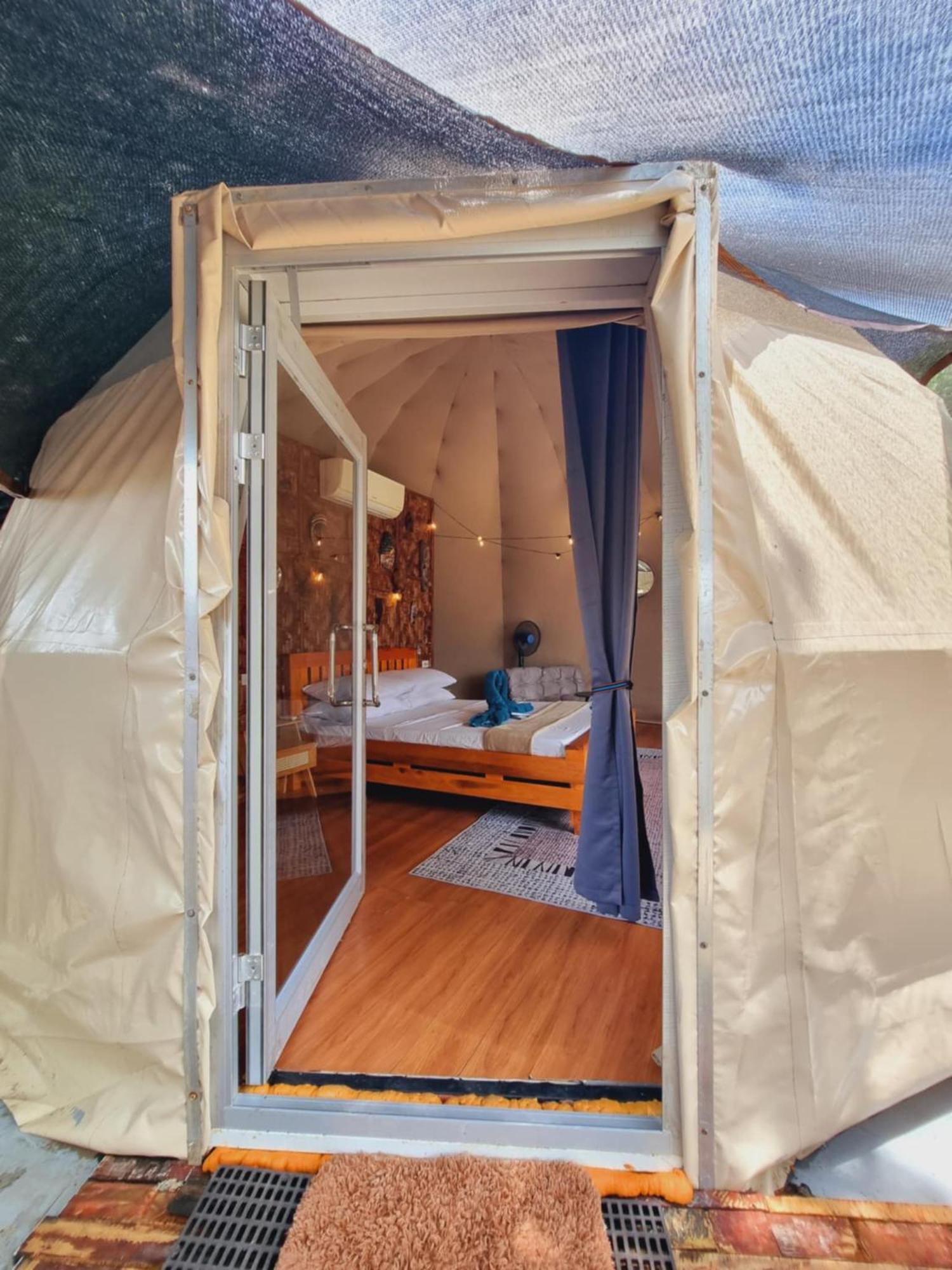 Jush Native And Glamping Hotel Dauis Exterior photo